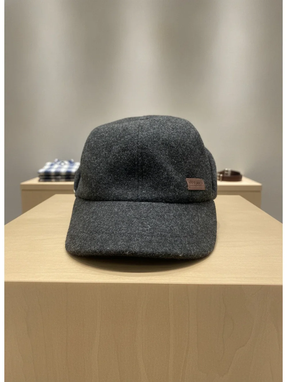 Woolrich Men Dark Gray Wool Blend Winter Cap Ear Flaps Fleece Lined Trapper Hat